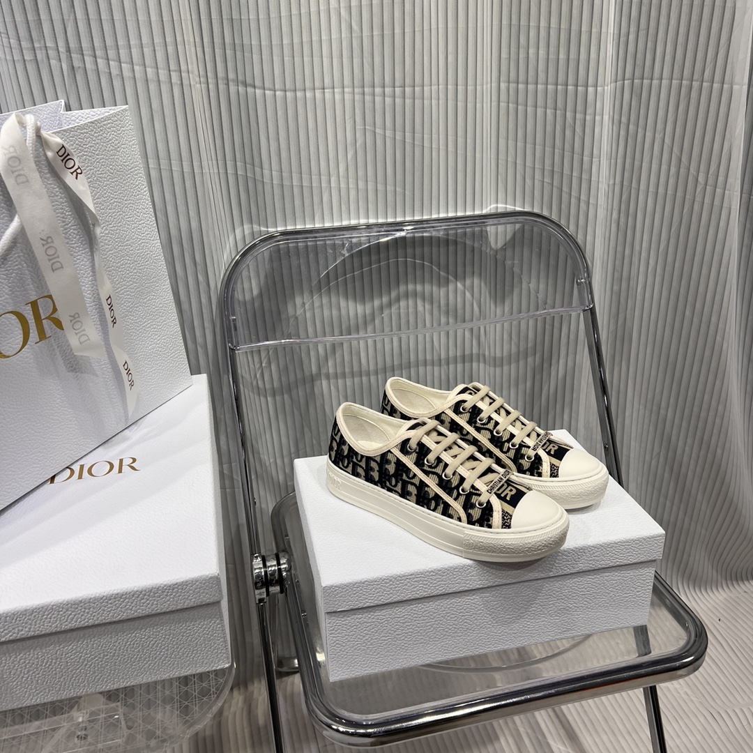Women's high heels